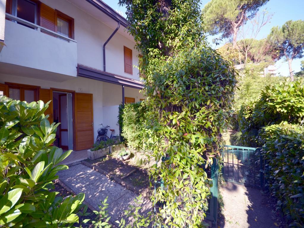 Villa Betty Lignano Sabbiadoro Dış mekan fotoğraf